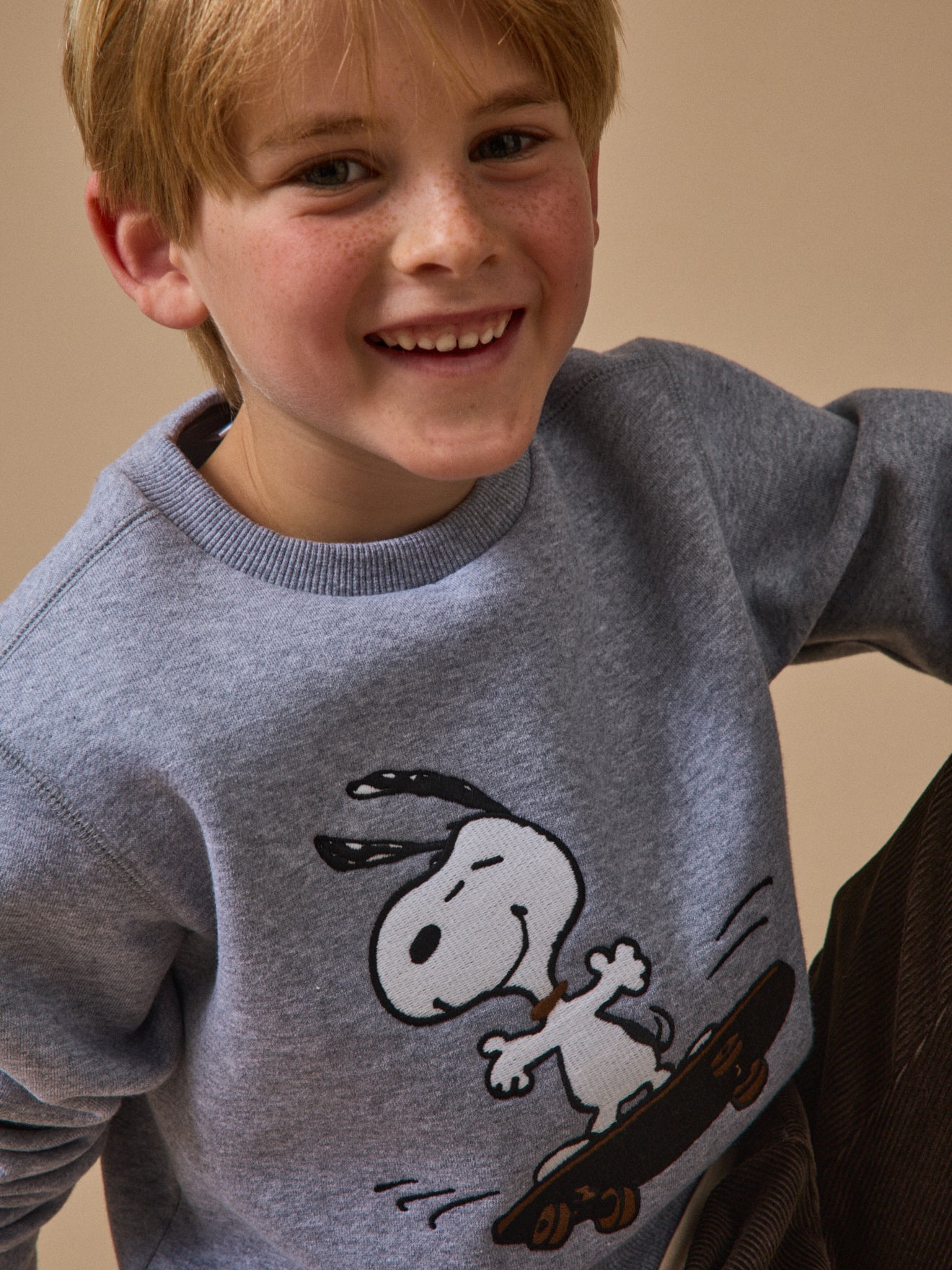 Kindersweater Cyrillus x PEANUTS(TM), Snoopy collectie