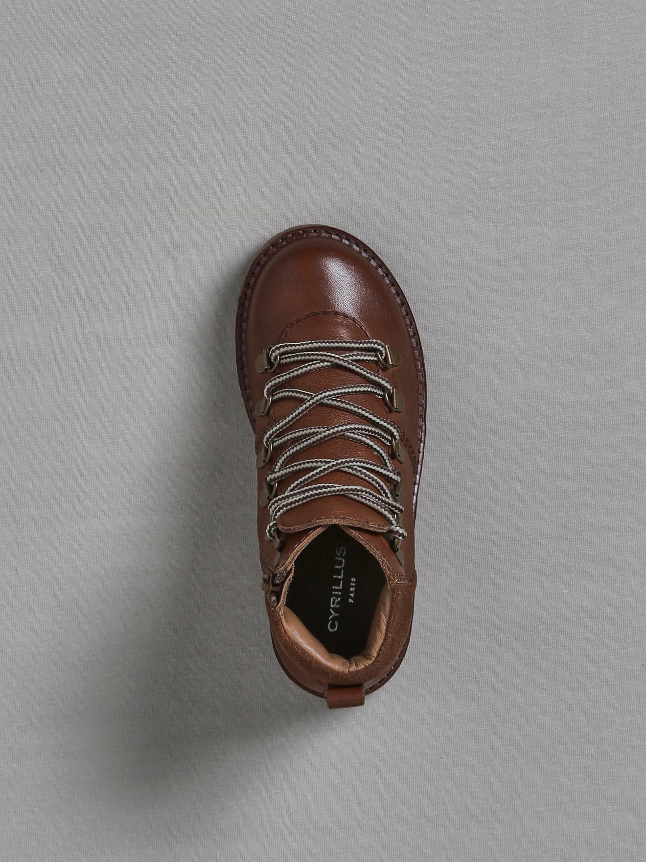 Leren jongensschoenen in bergstijl