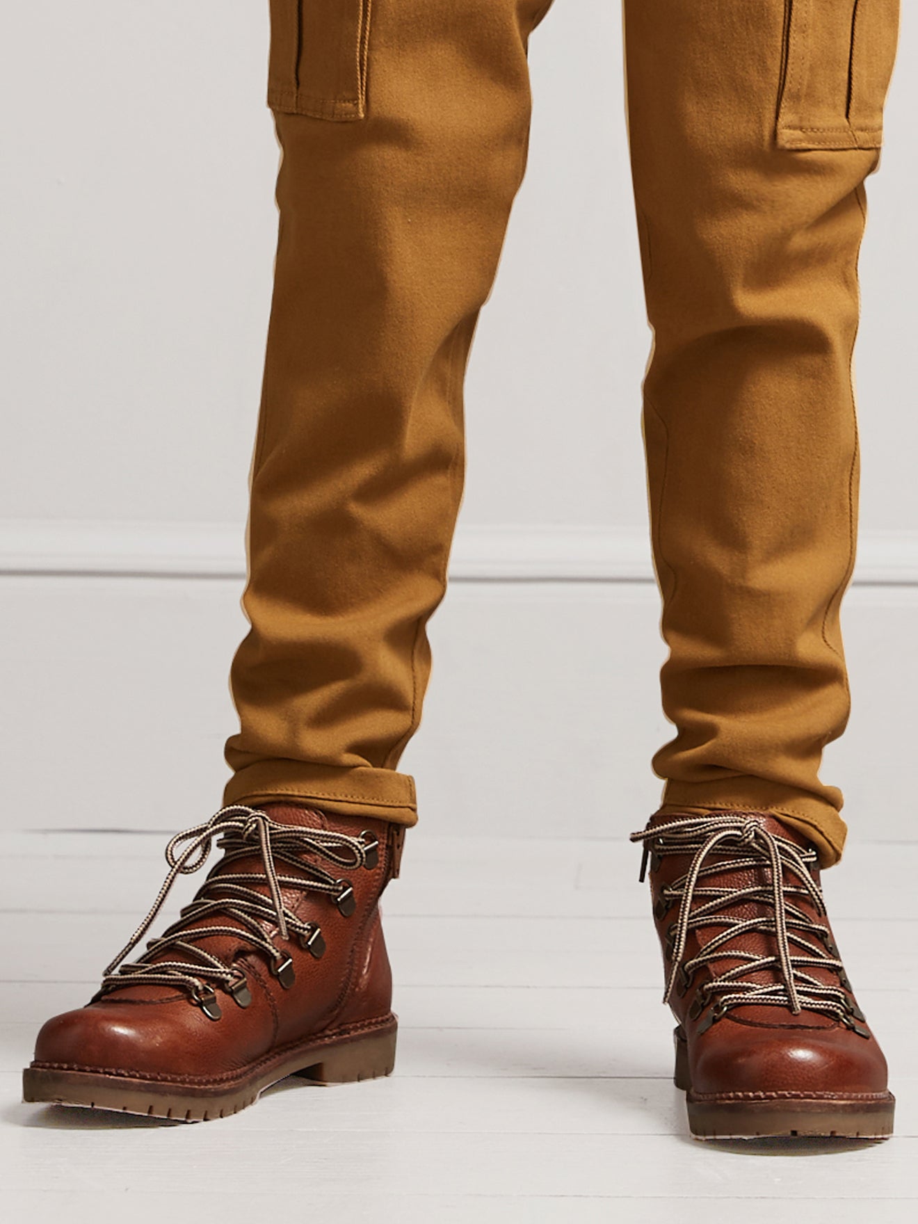 Leren jongensschoenen in bergstijl