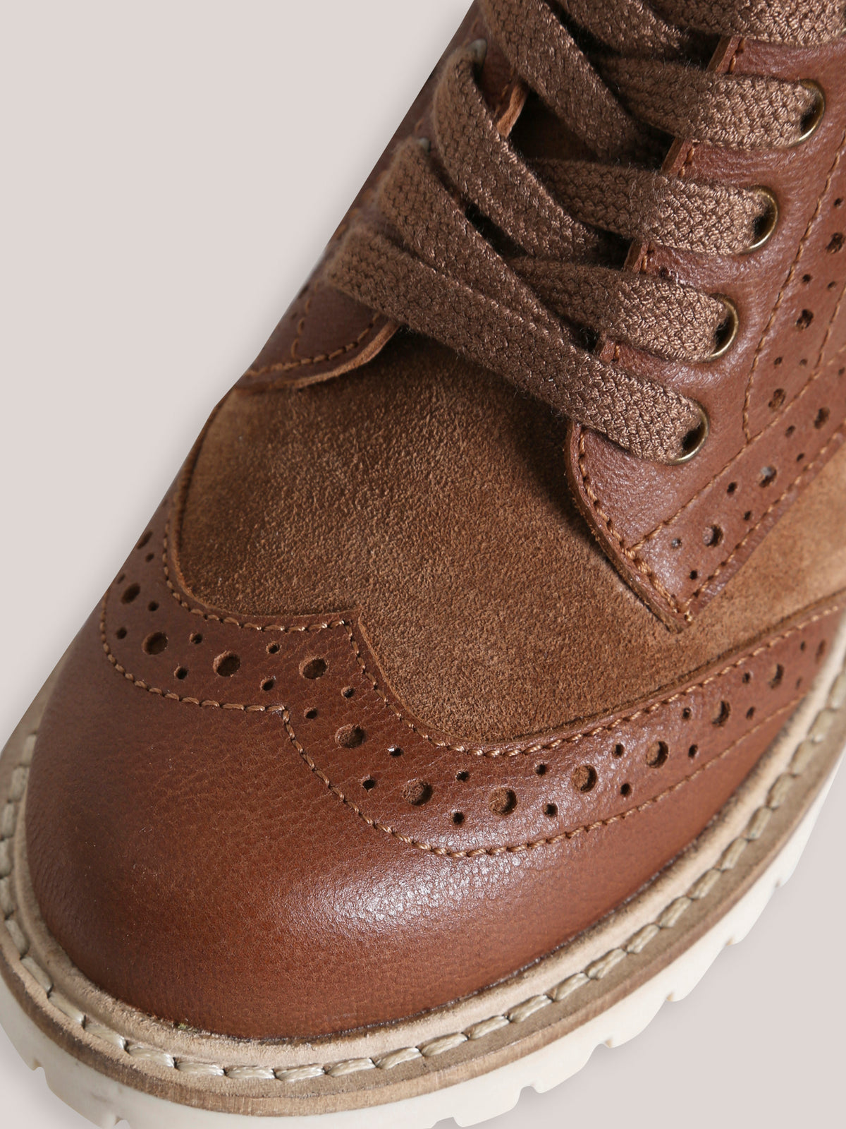 Jongensbottines in leer