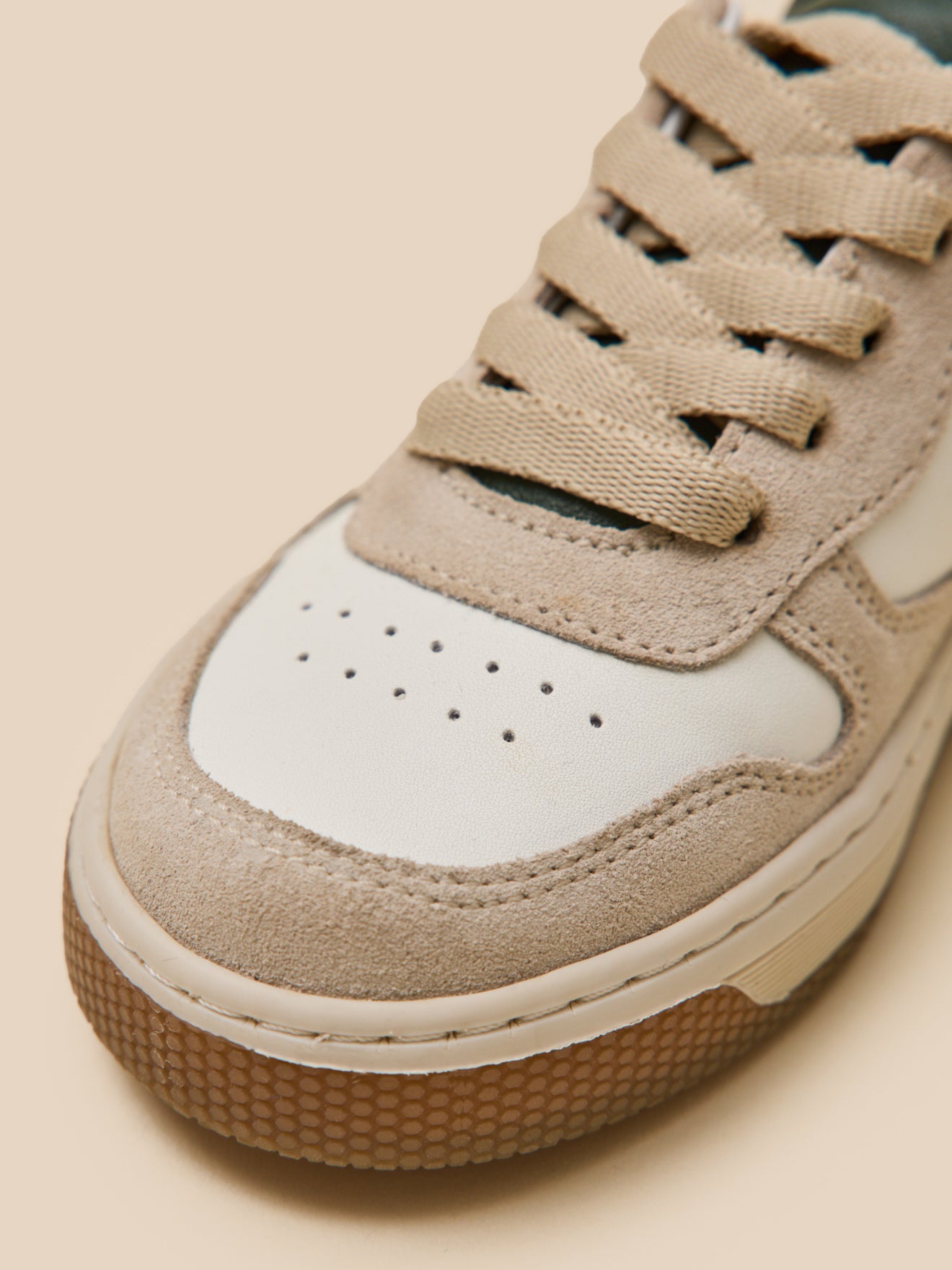 Tweekleurige leren jongenssneakers