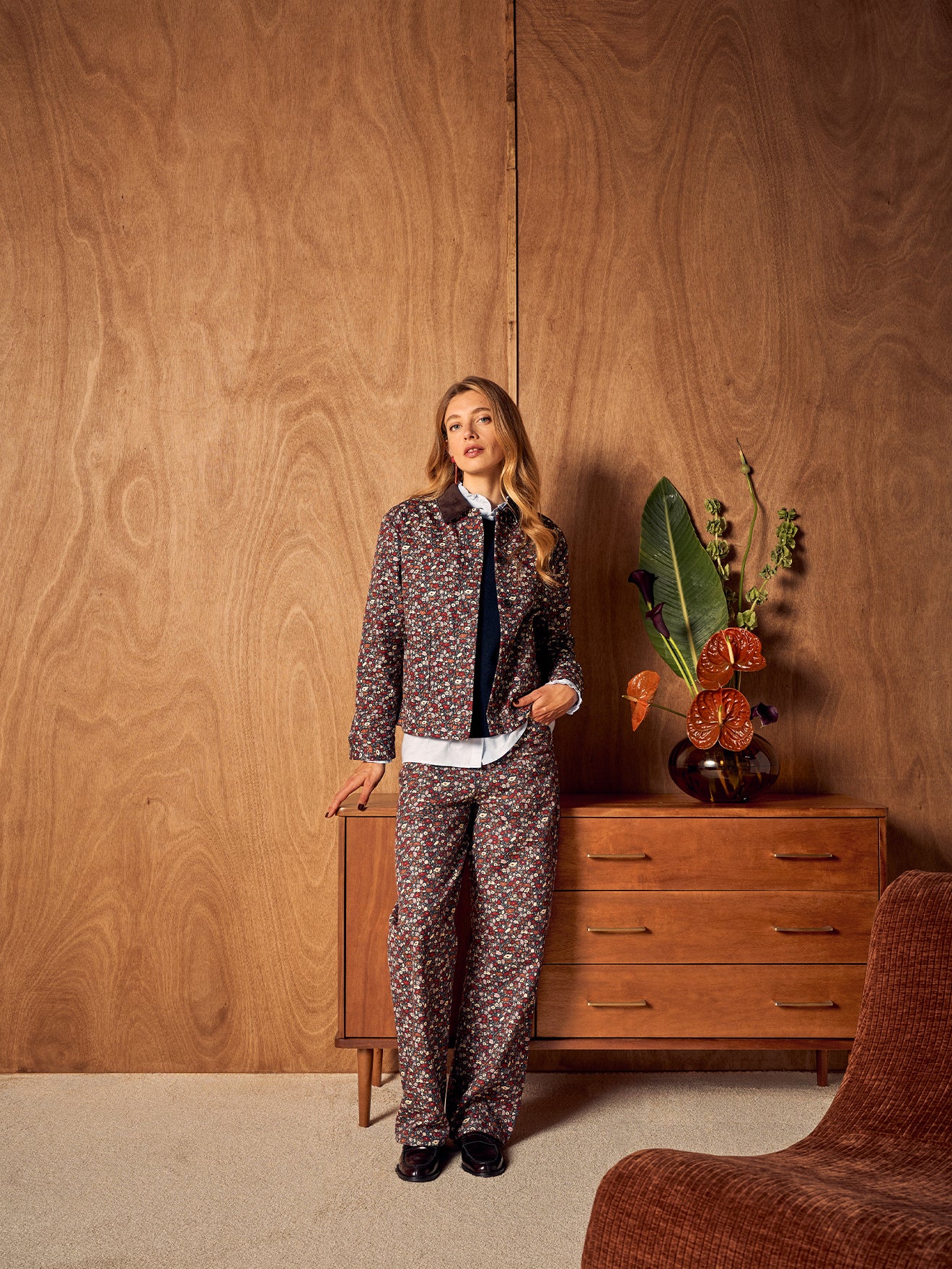 LOOKBOOK_liberty_femme_ens_pantalon_et_veste