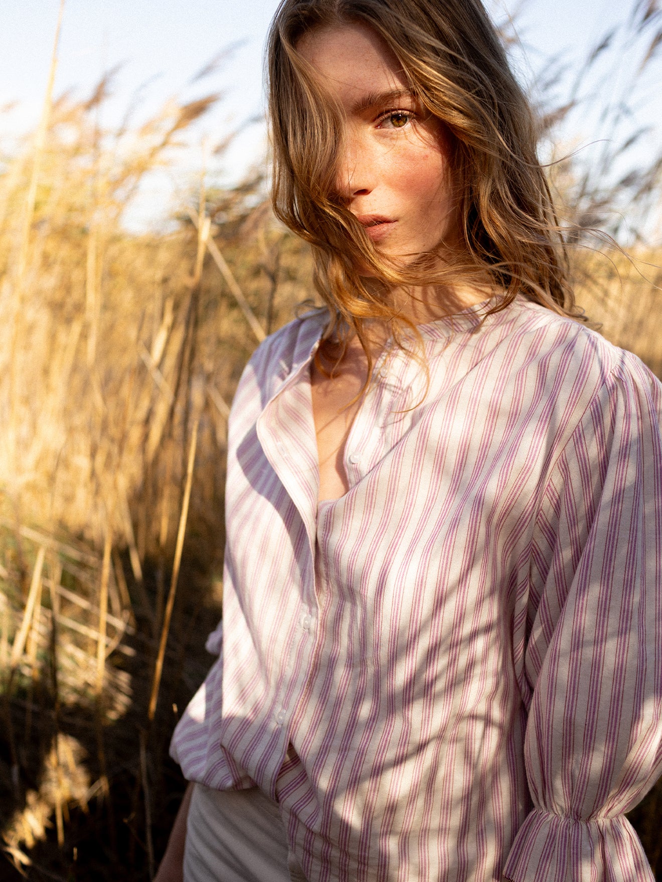 P2_FEMME_chemisier_rayee_rose_8852c6b9-936d-44c5-8680-bc4db6d6ede0