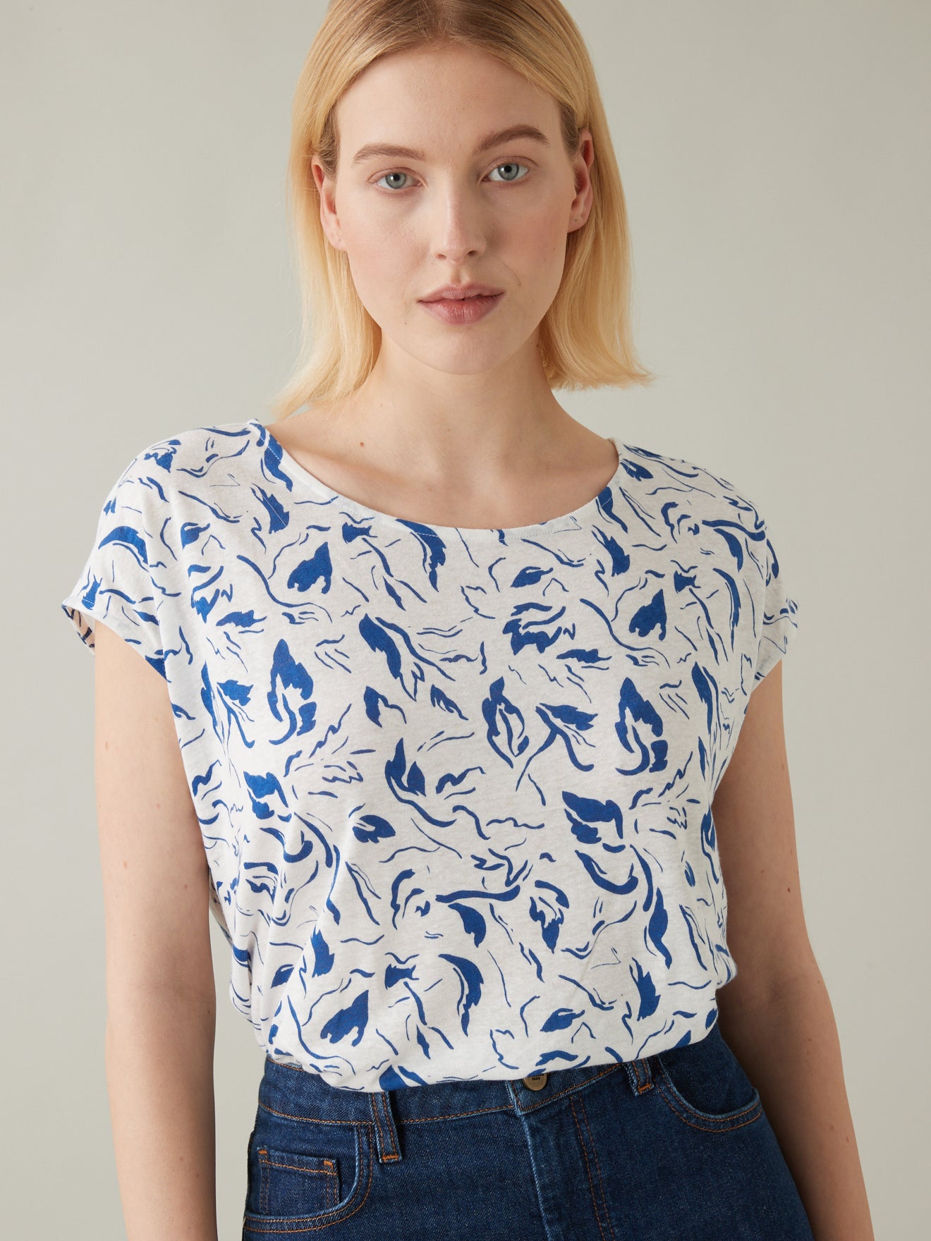 Damesshirt in linnen en viscose met Iris-print