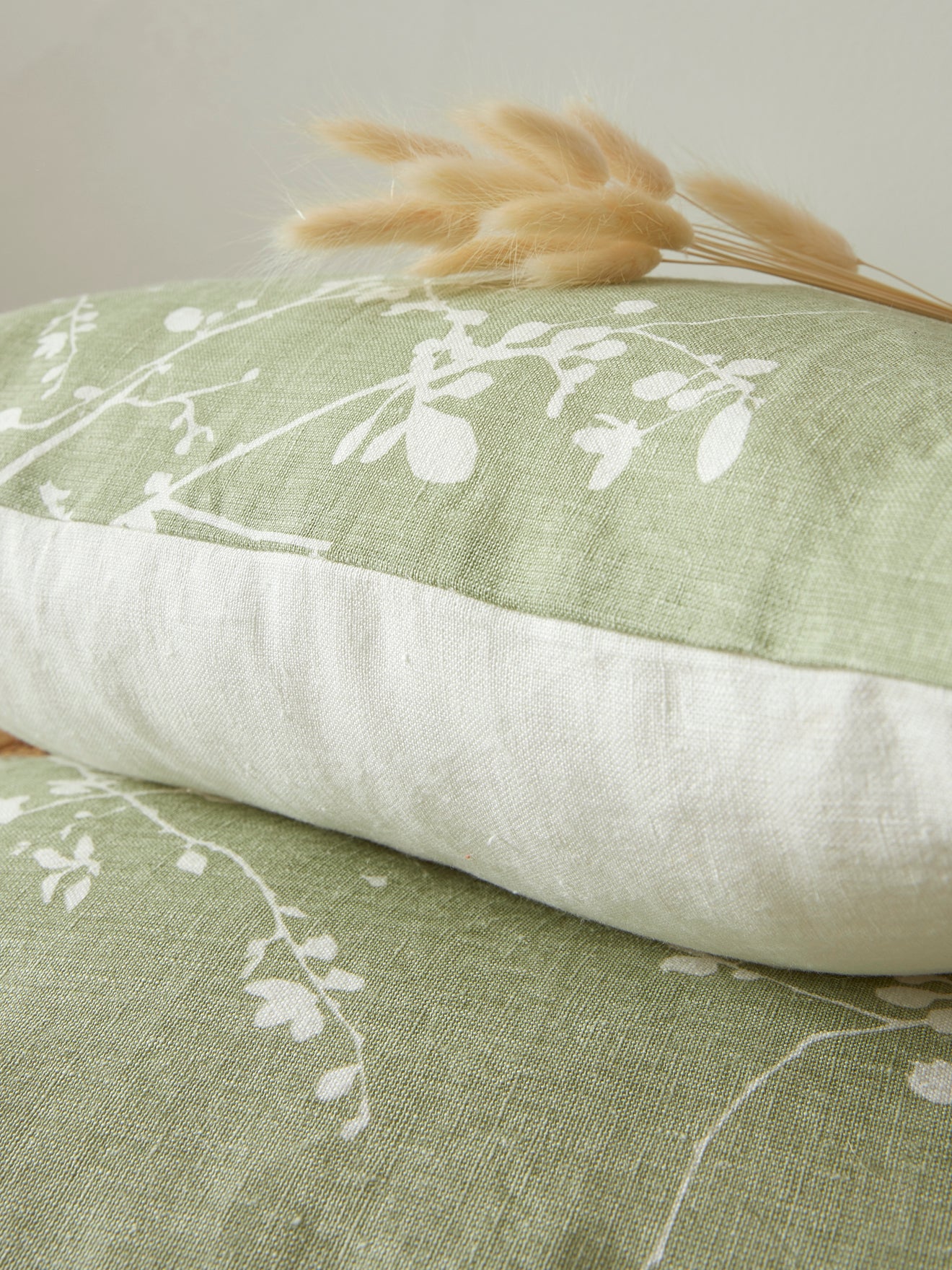 Housse de coussin fleurie pur lin