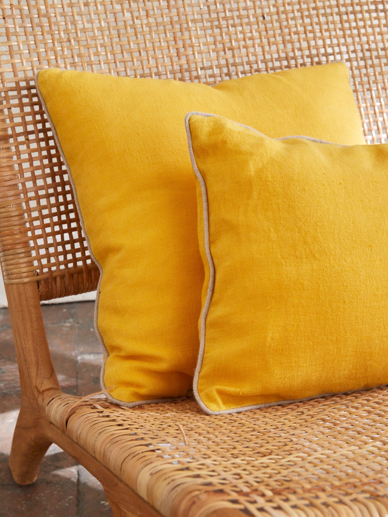 Housse de coussin unie en lin