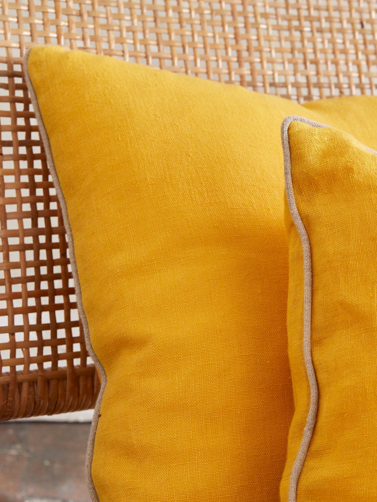 Housse de coussin unie en lin