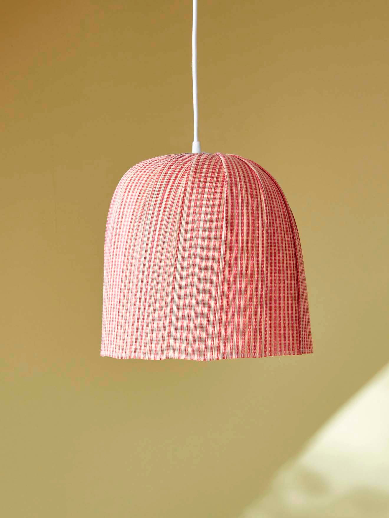 Suspension bambou forme cloche
