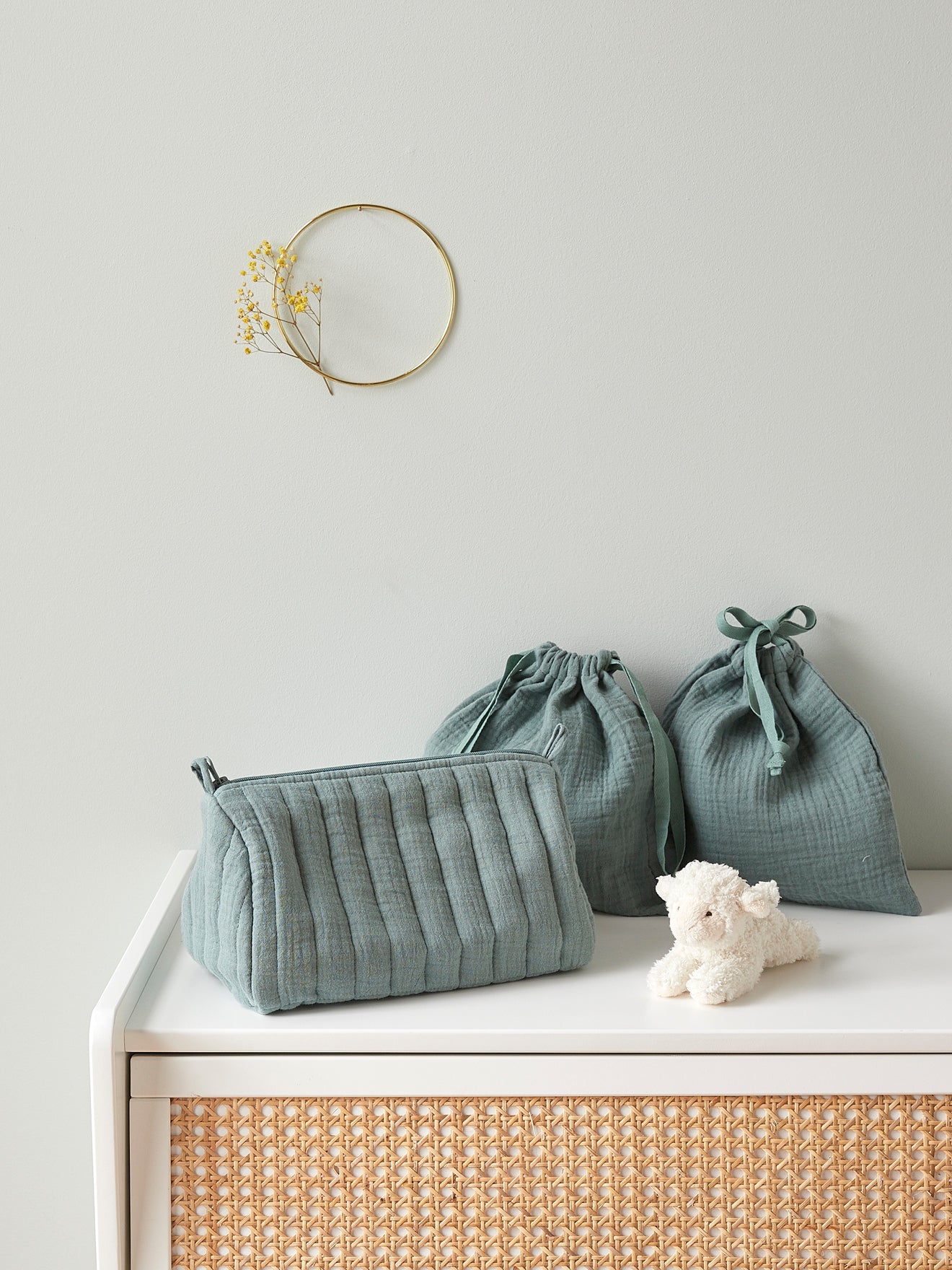 Trousse de toilette et pochons gaze de coton
