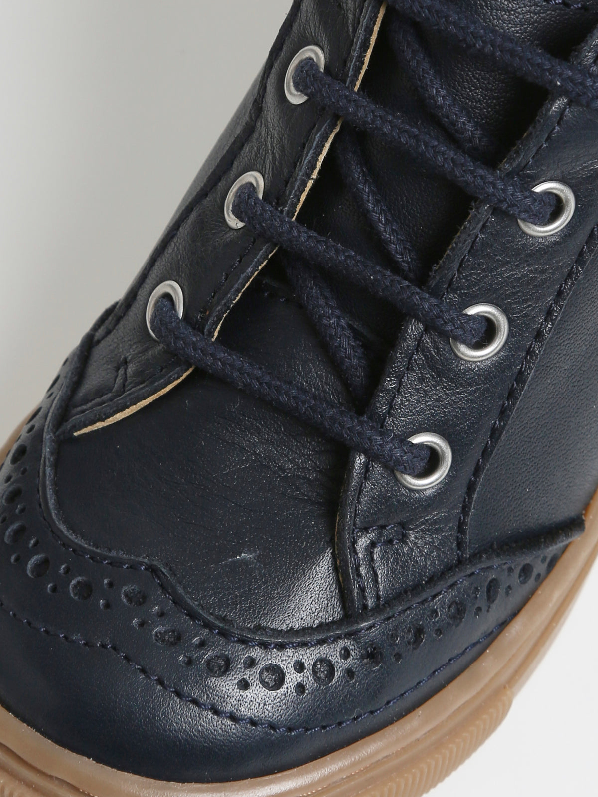 Leren babysneakers met veters