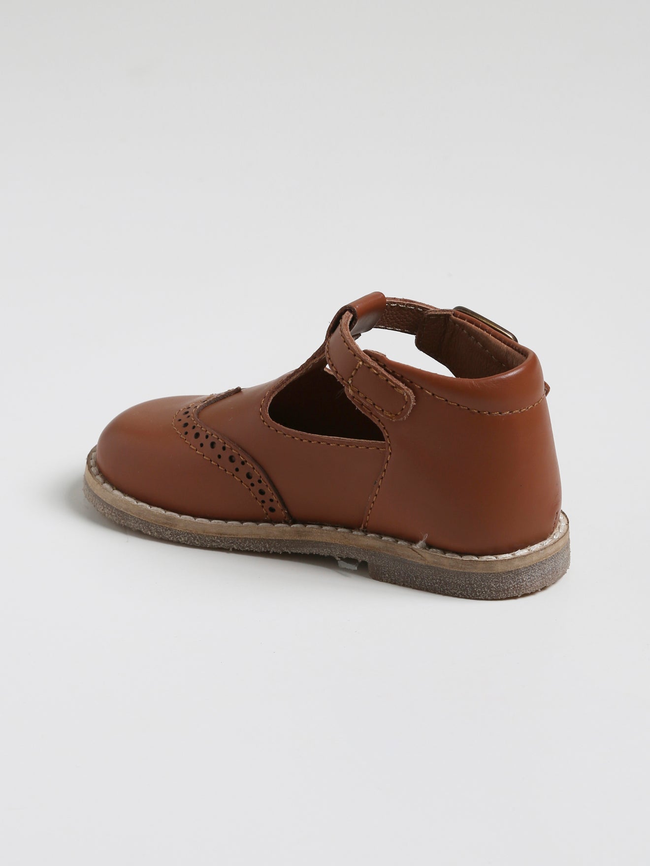 Salomés bout fleuri en cuir bébé
