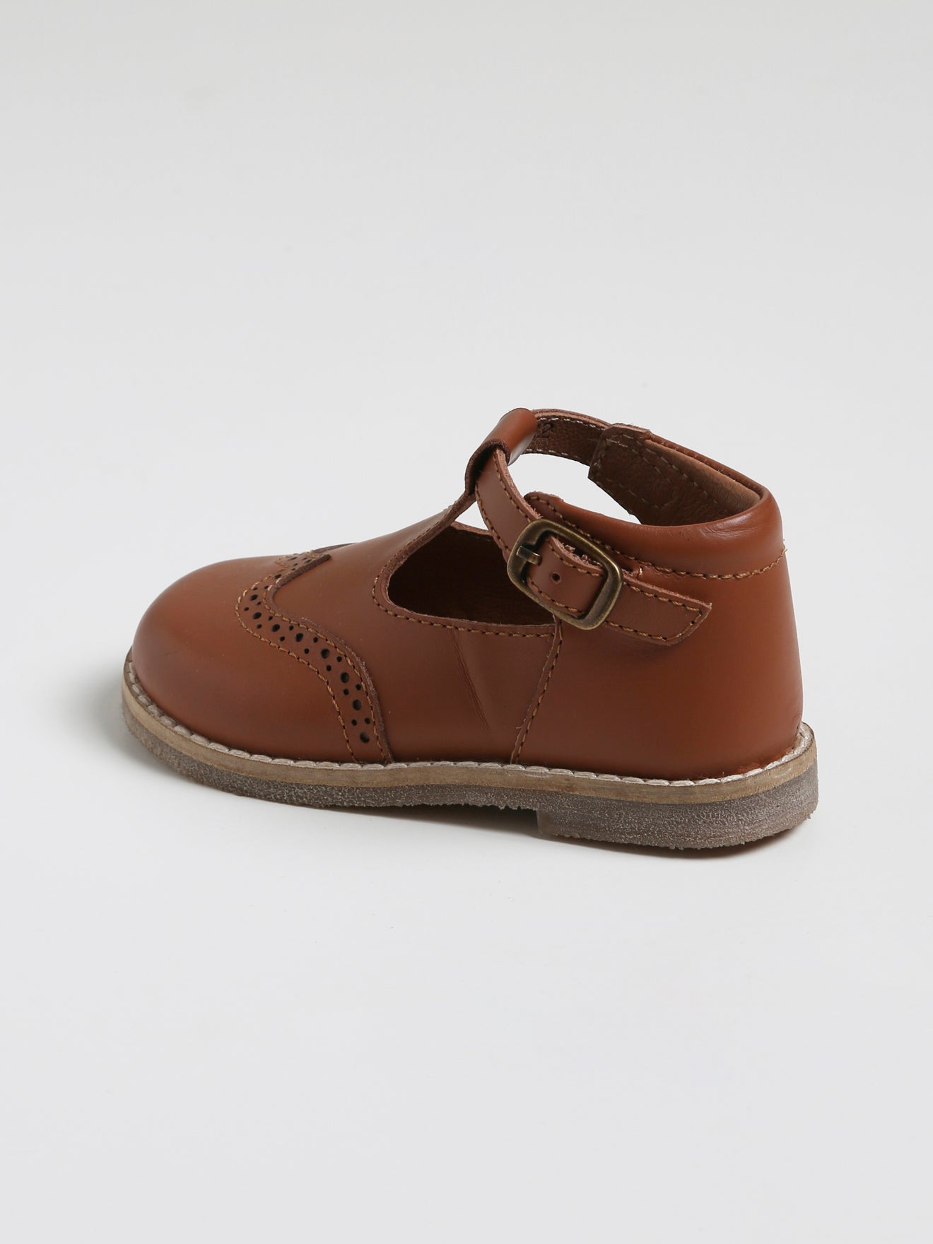 Salomés bout fleuri en cuir bébé